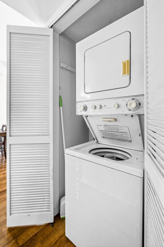 887 Juniper St Image 18
