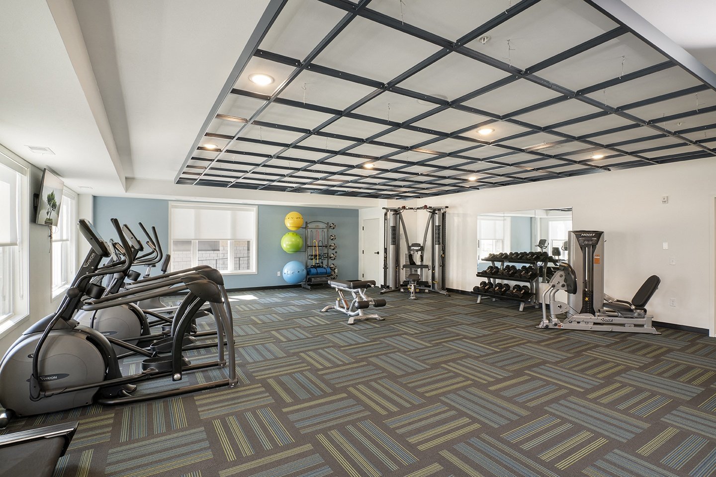 The Plaza at Hazeltine Apartments Image 3