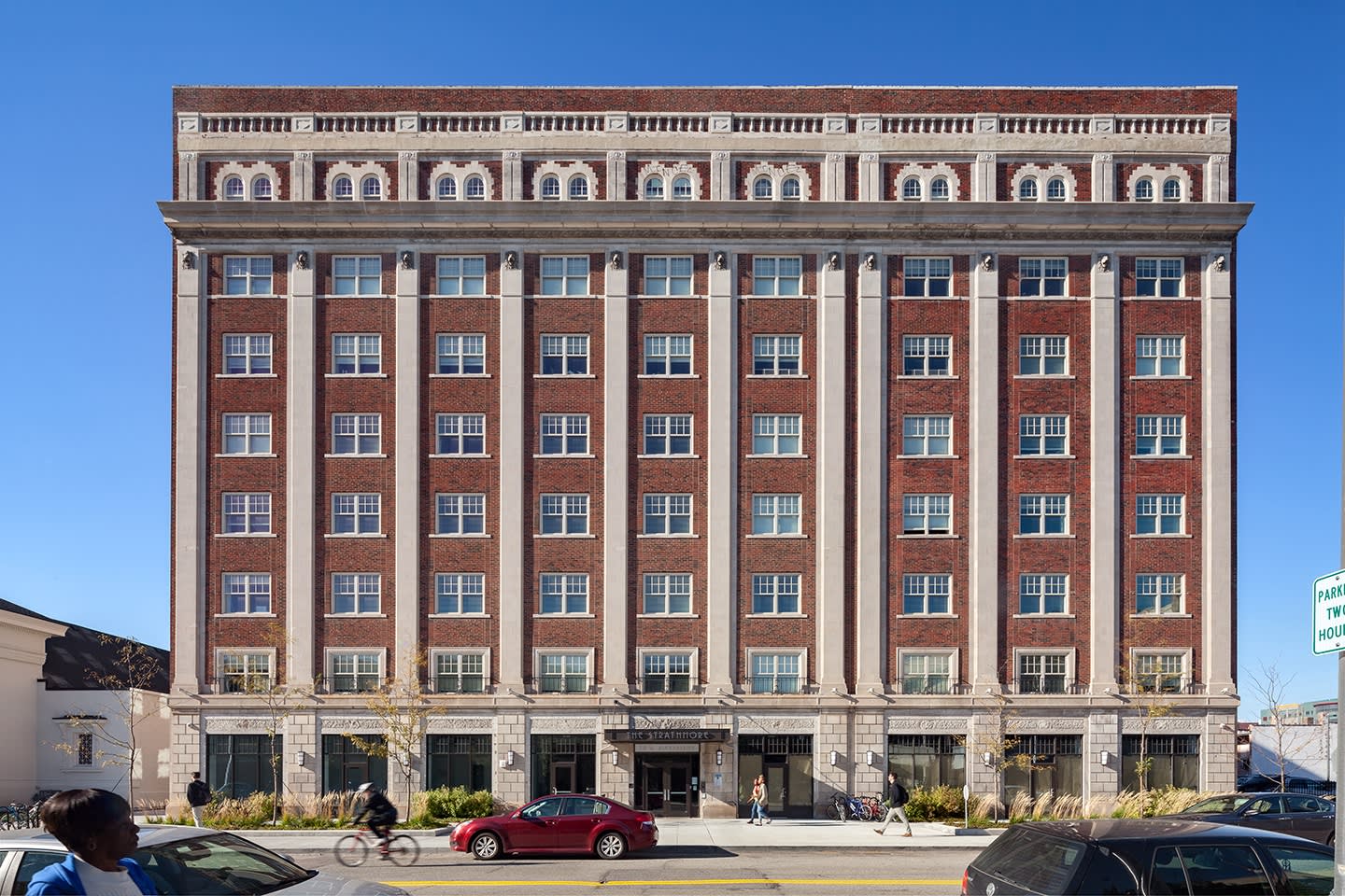 Strathmore Apartments Image 16