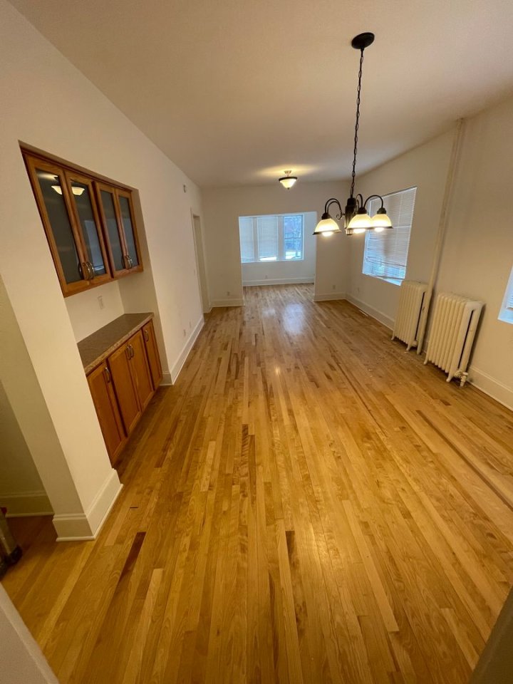 2118 Dupont Ave S Image 1