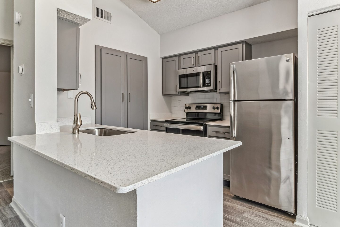 Summerlake Apartments Image 7