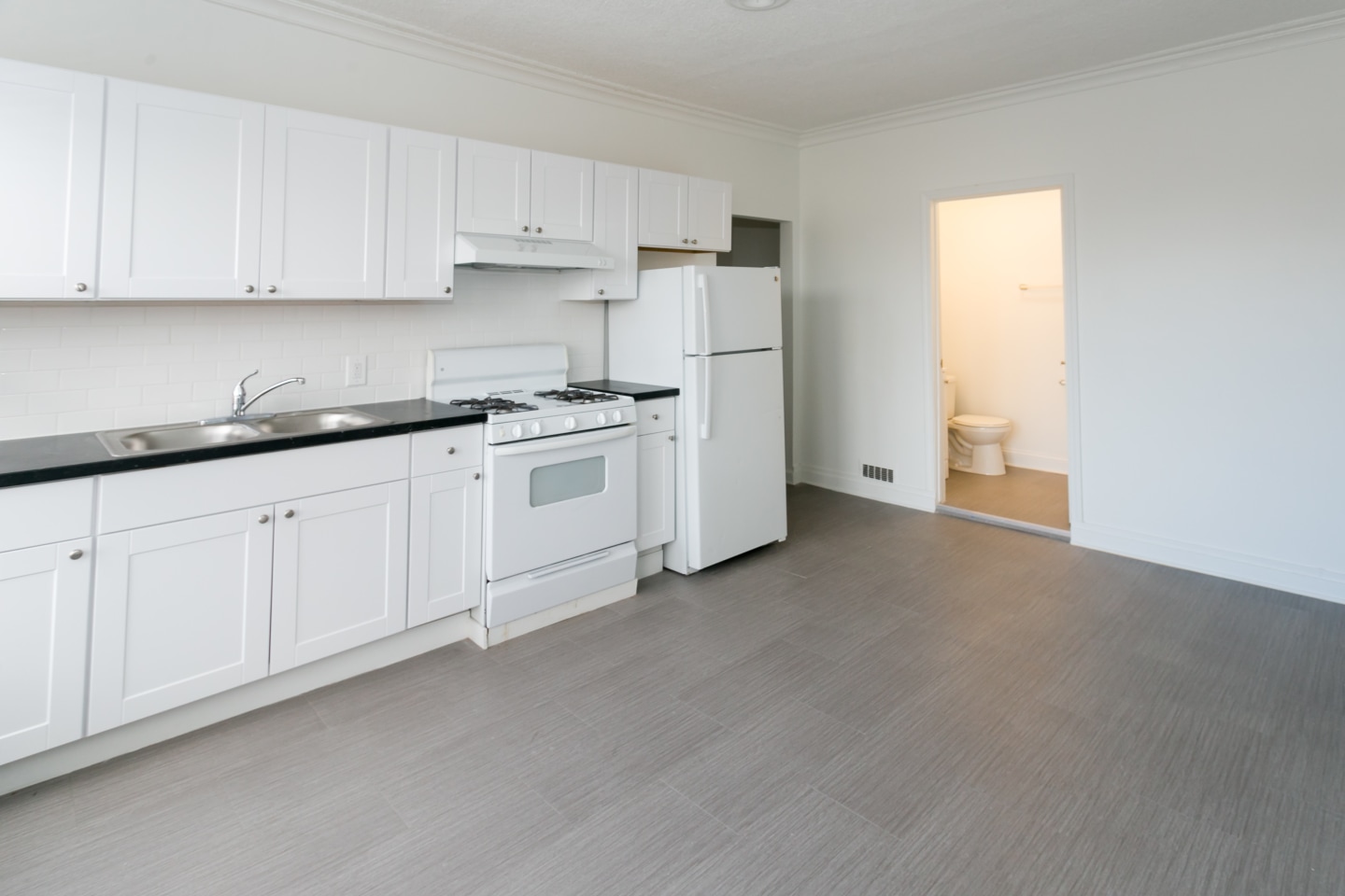 5452 S Ellis Image 15