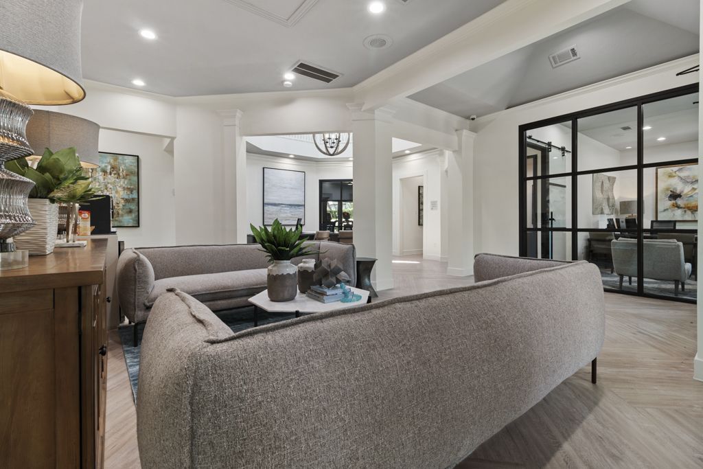 Charleston Apartment Homes Image 6