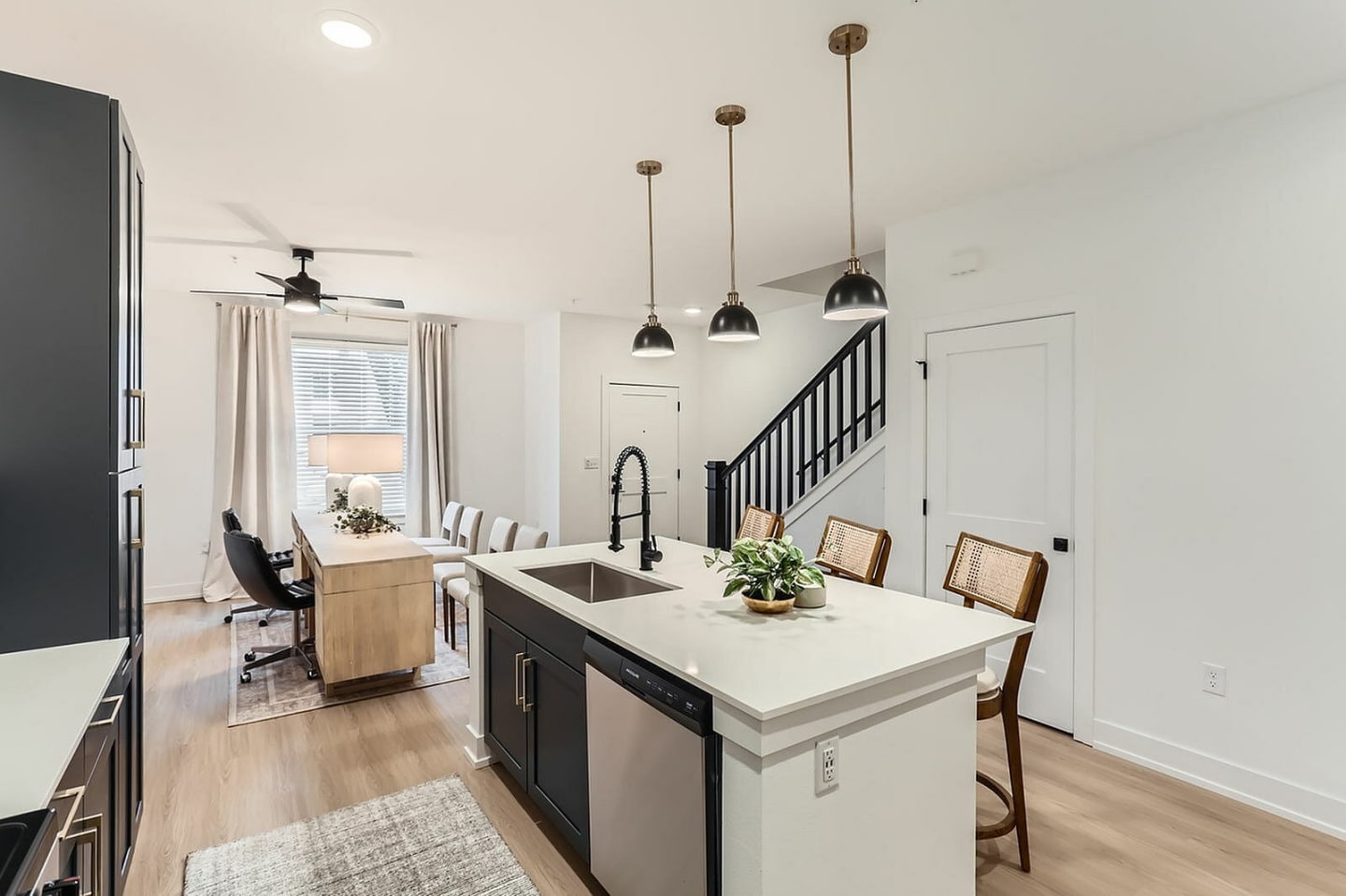 Ara Townhomes & Flats Image 6