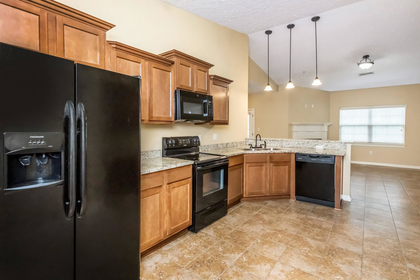 Stonewater Place Image 38