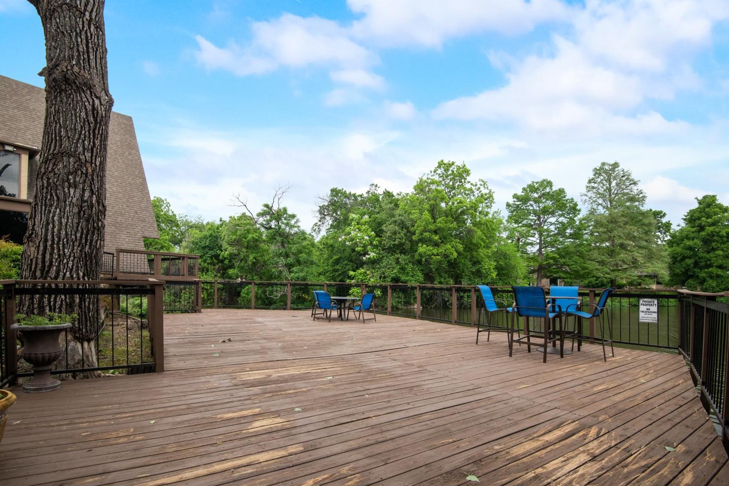 Lakefront Villas Image 17