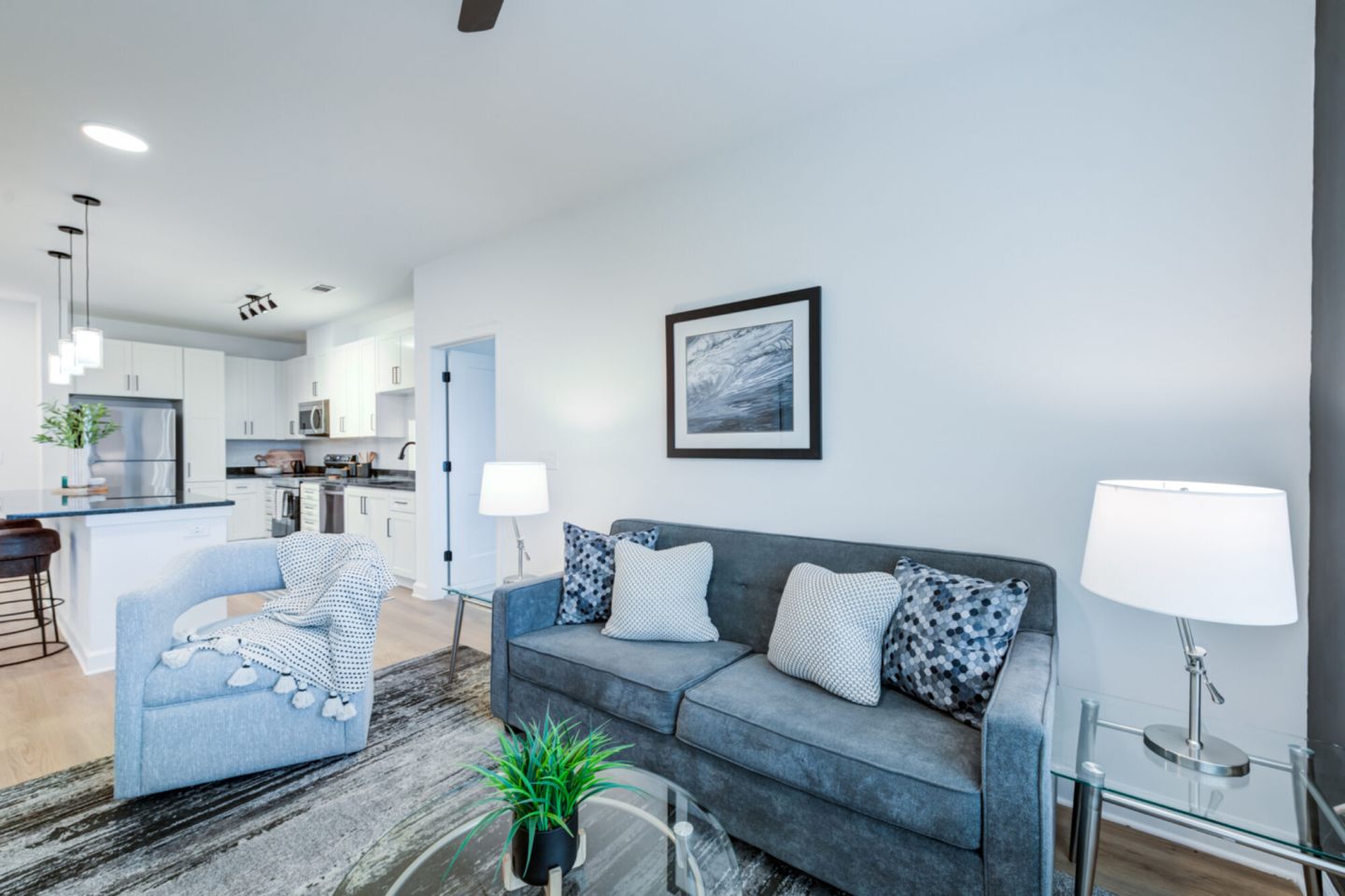 Taryn at 401 Image 11