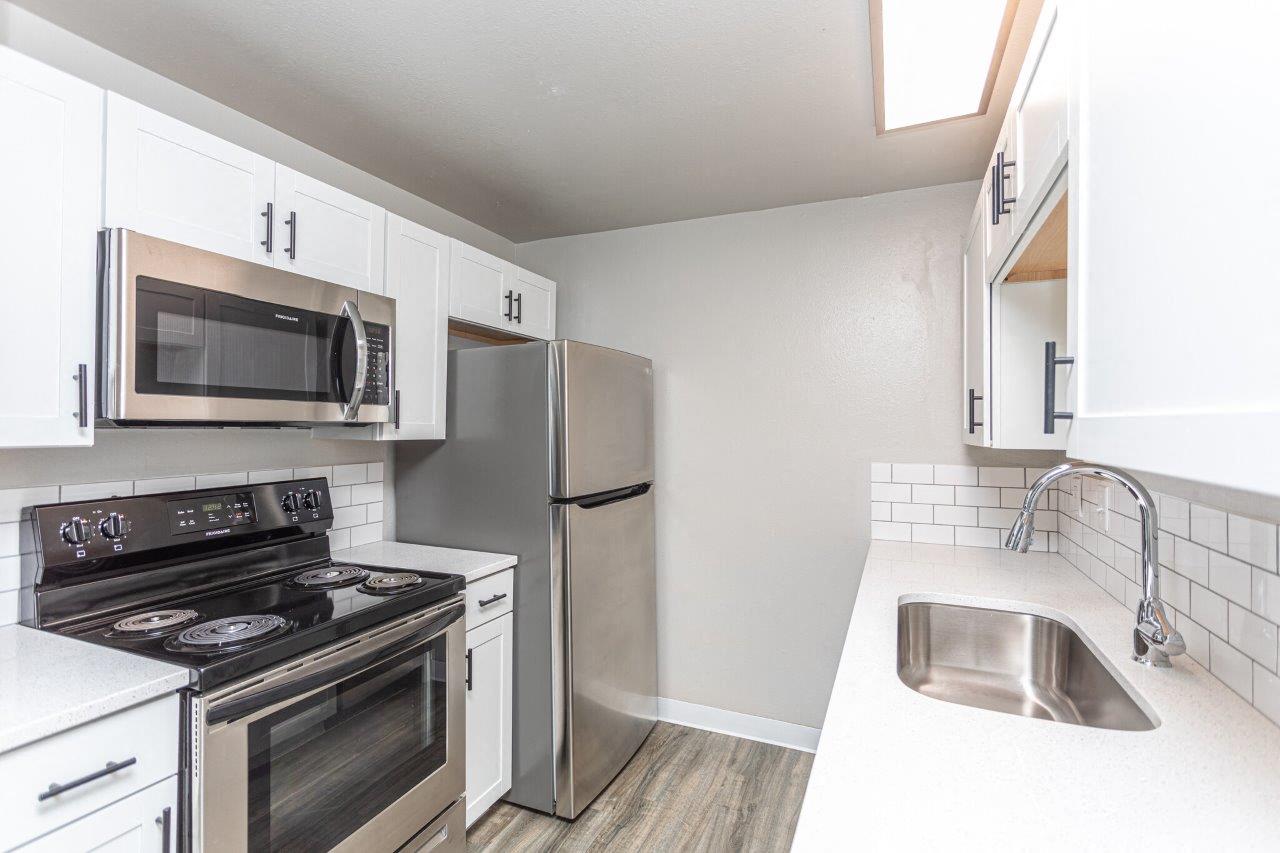 Central Pointe Image 8