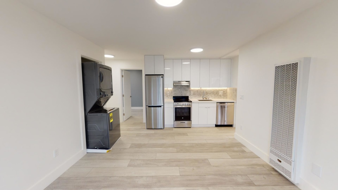 2252 Parker Street Image 1