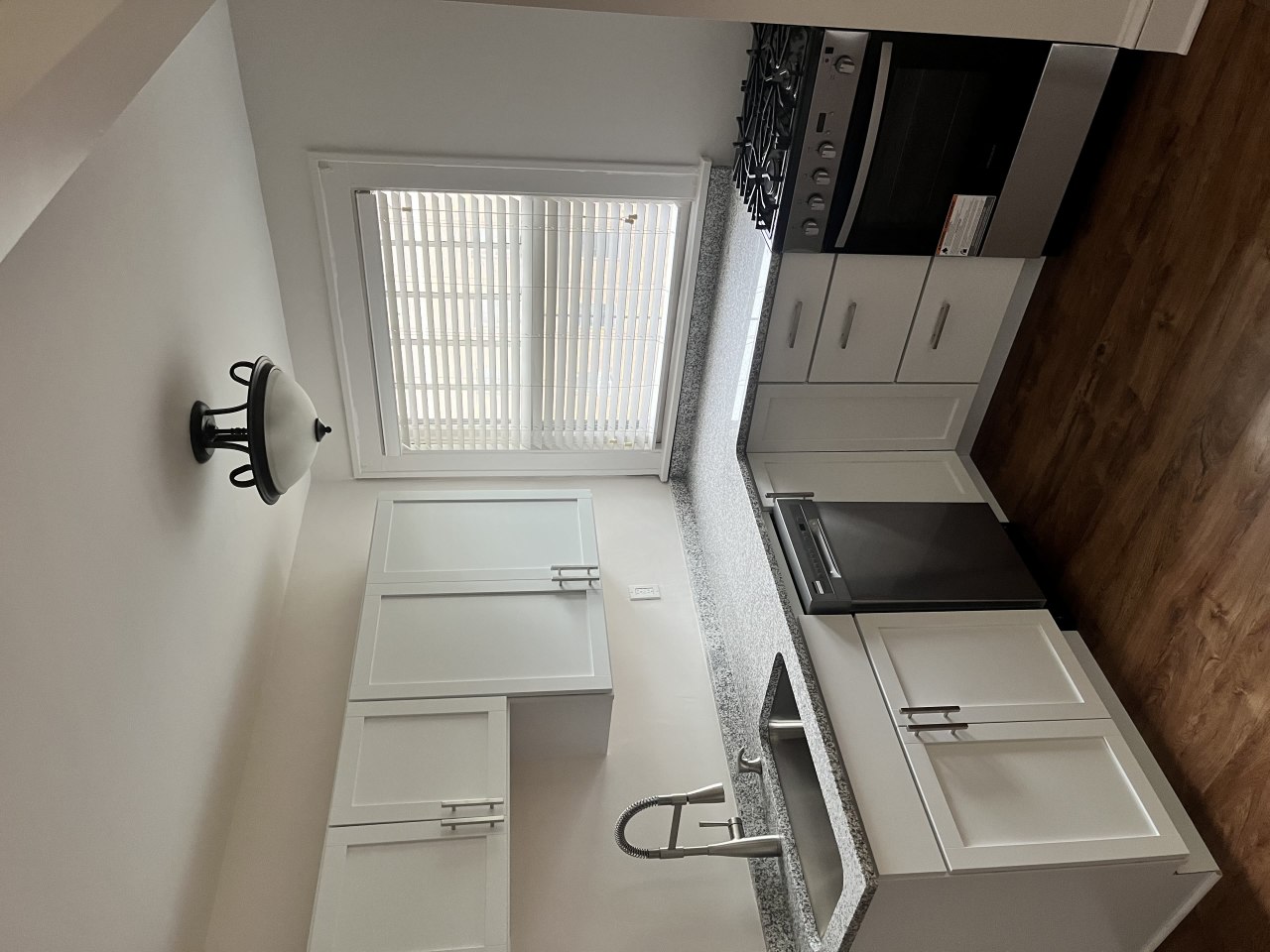 1618 Charles Avenue Image 6