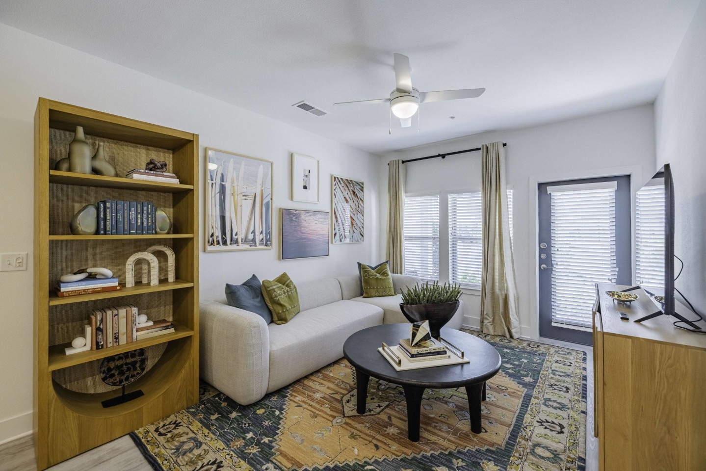 Forena Luxury Living Image 26