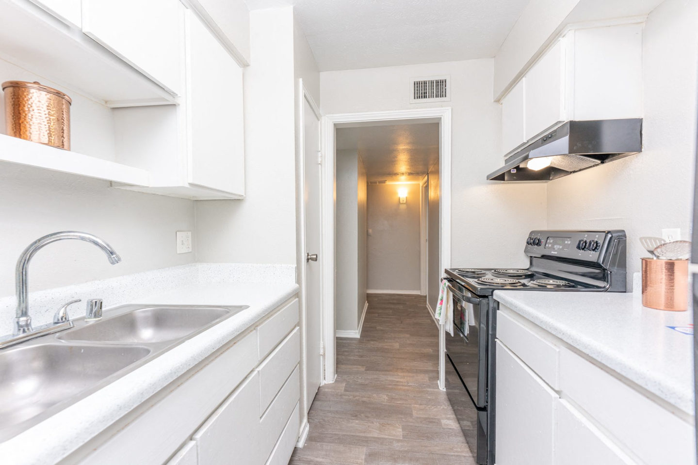 Mill House Apartments Image 16