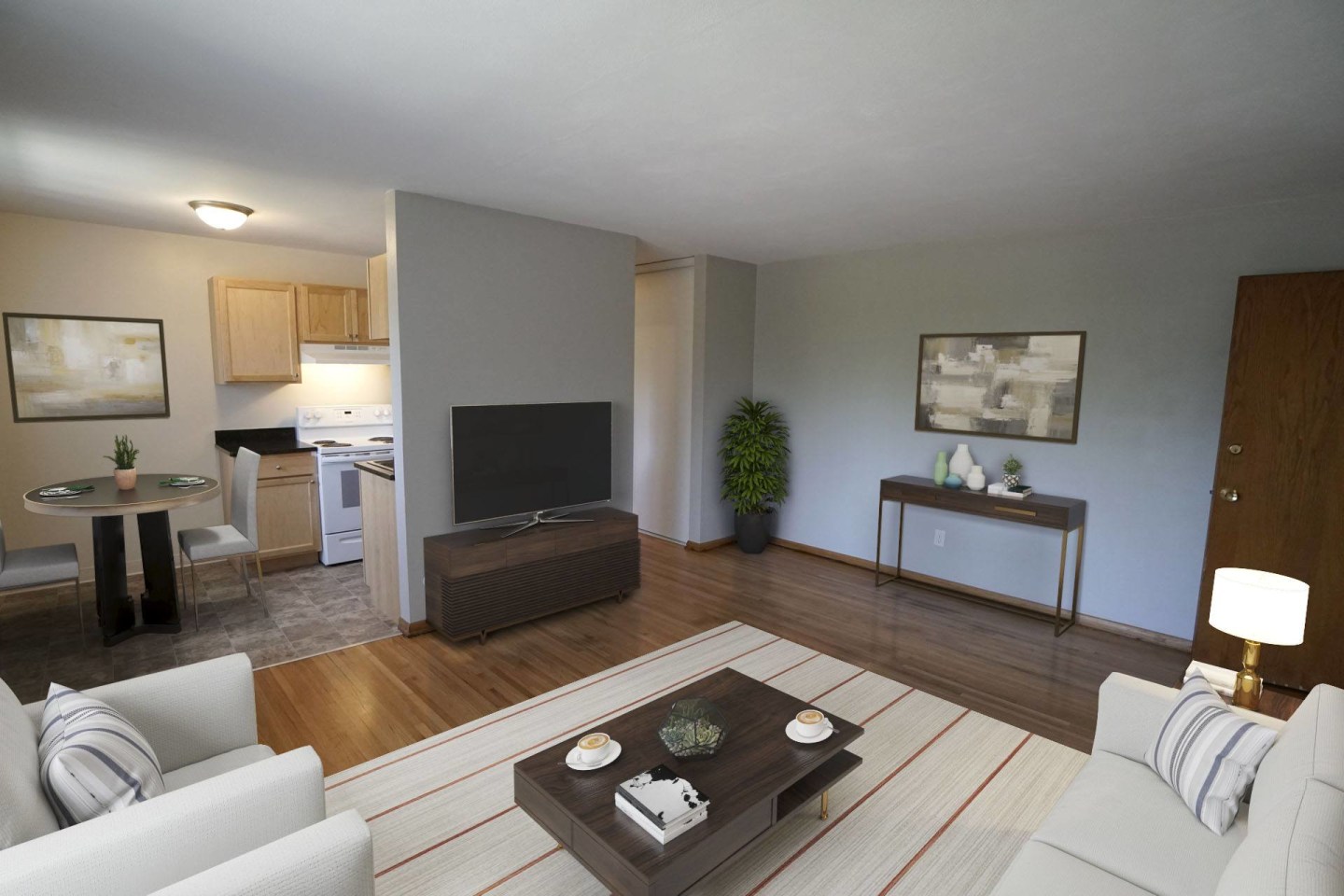 Como Lakes Apartments Image 2