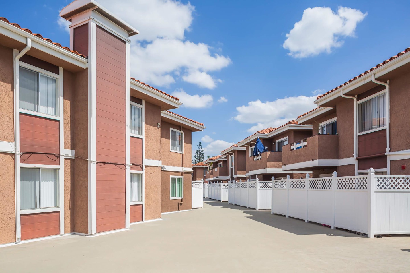 Casa Pacifica Apartment Homes Image 5