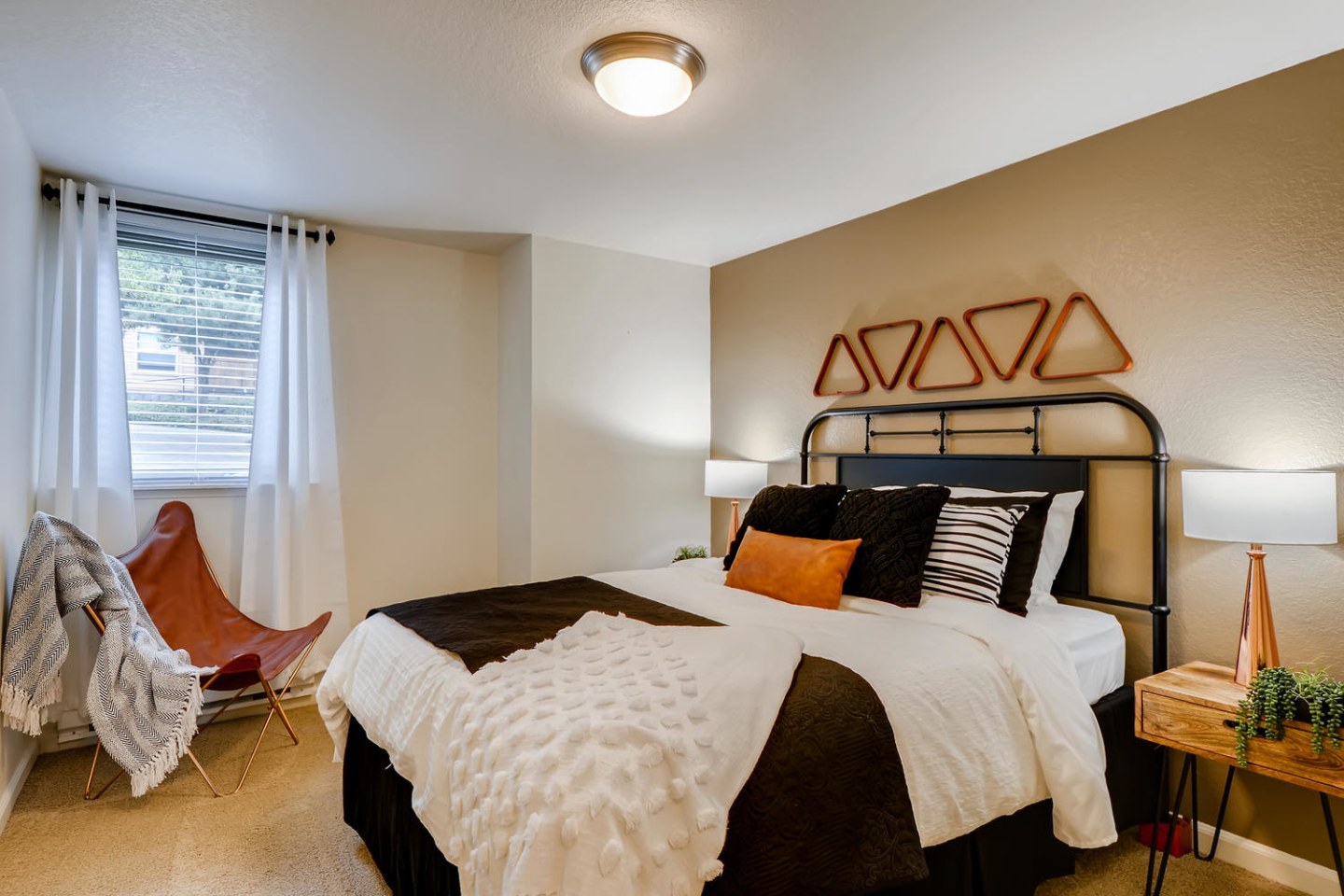 Sunnyside Village Image 12