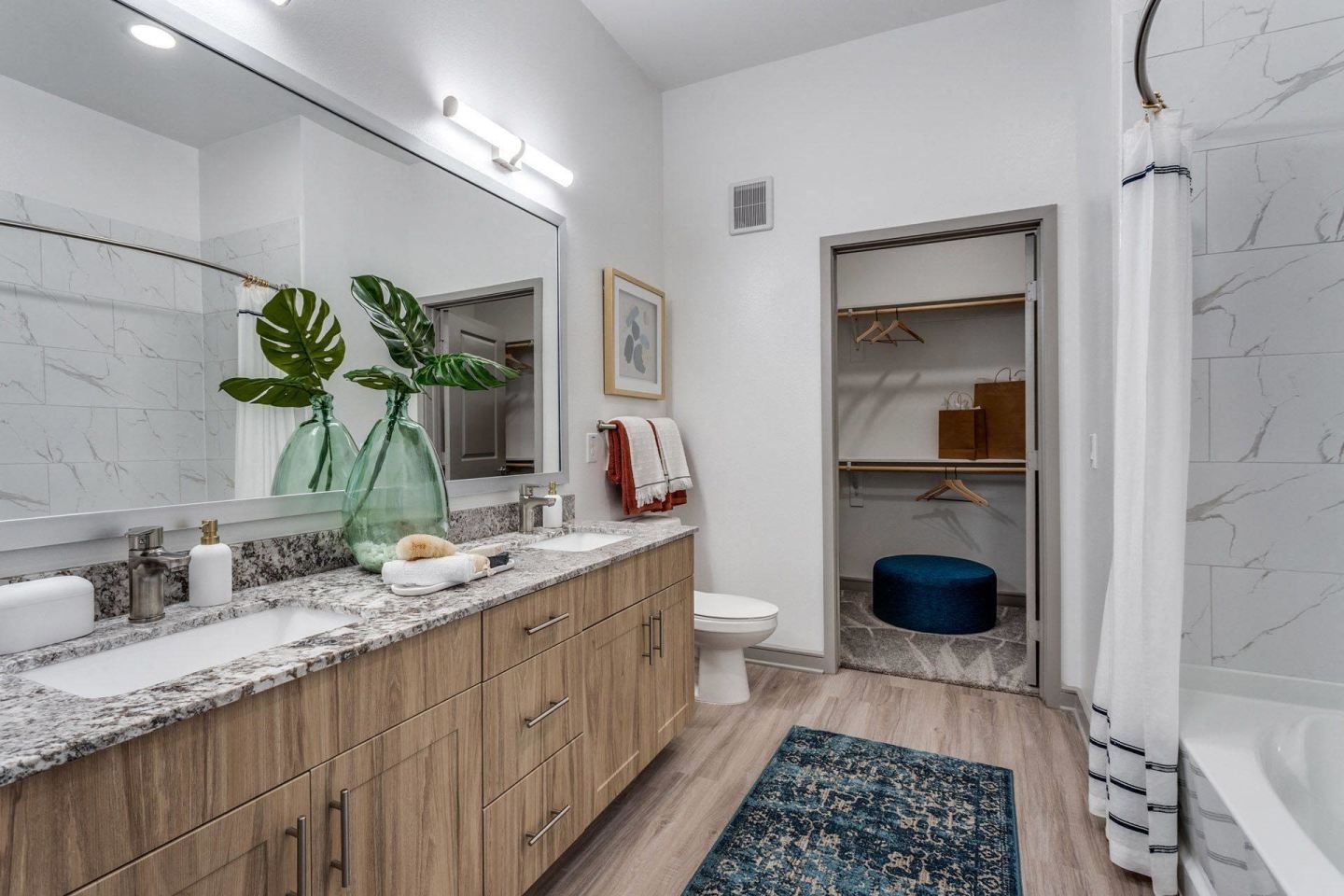 Luxia Gallery House Image 42