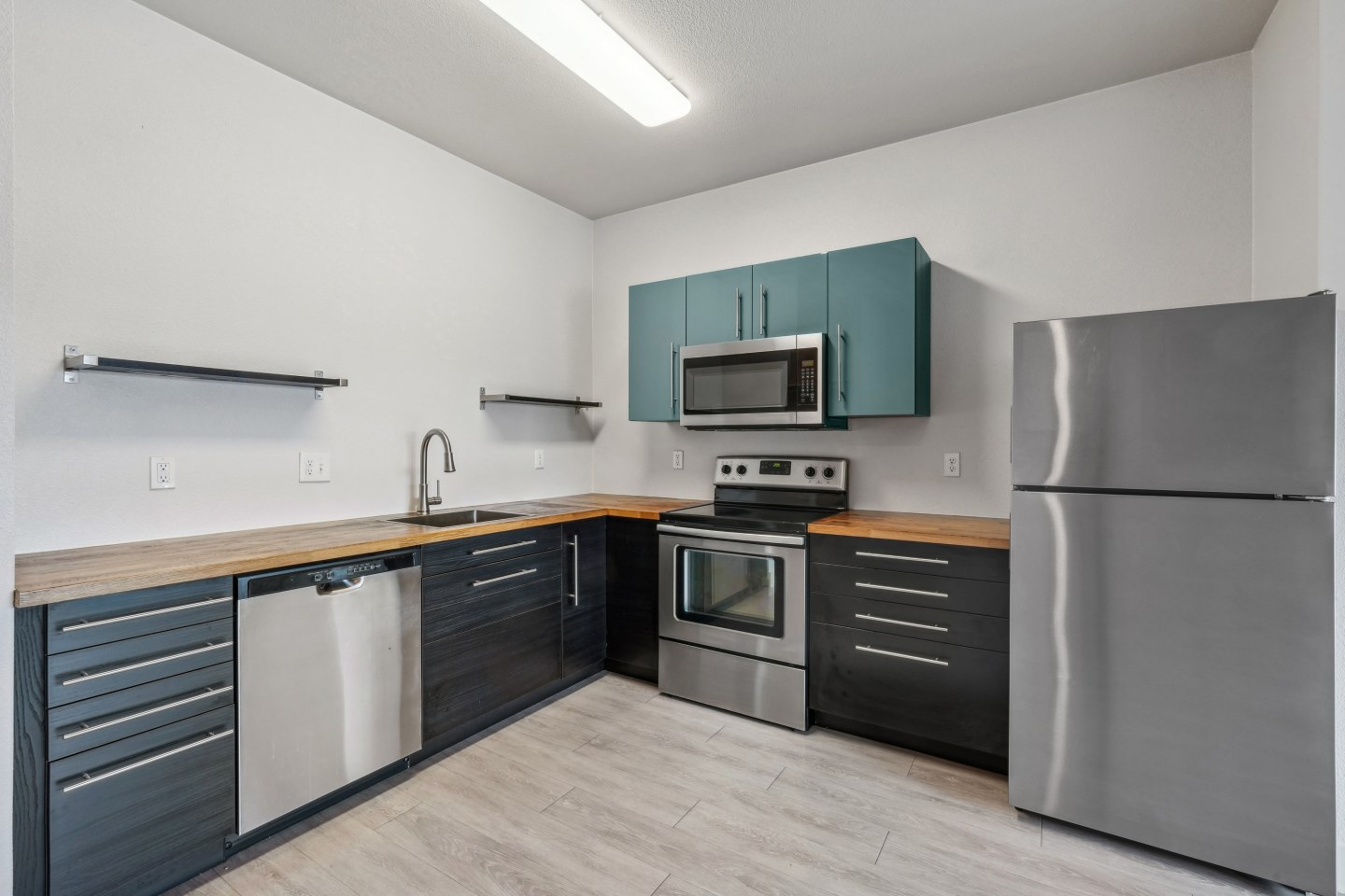 Red Table Apartments Image 12