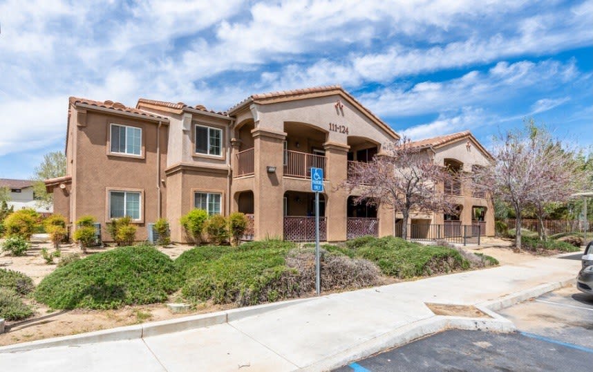 Twin Palm Apartments Image 13