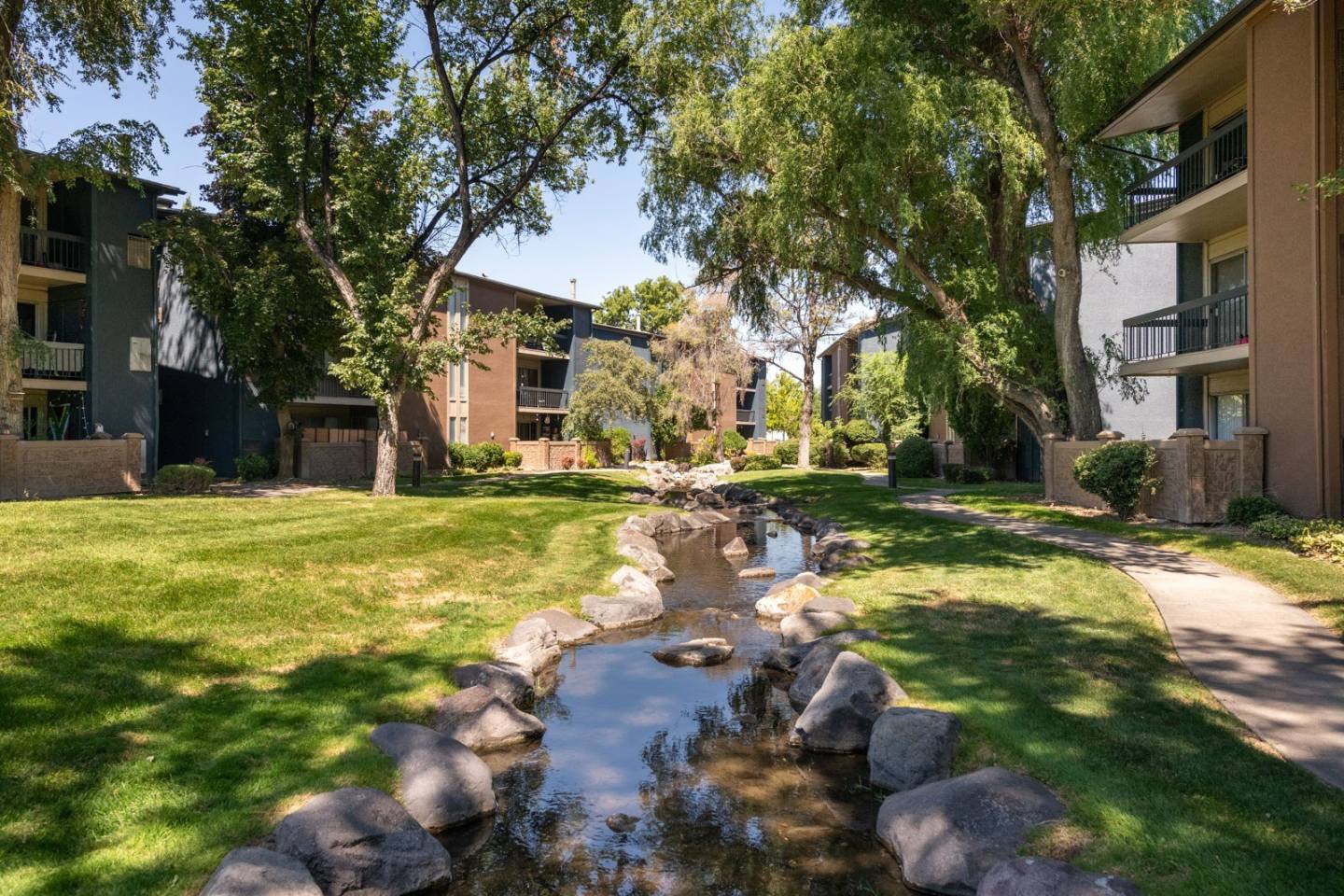 Cobble Creek Image 32