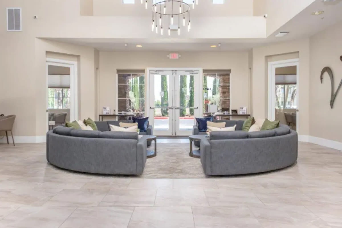 Villagio Luxury Apartments Image 23