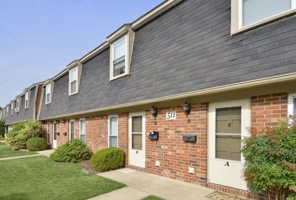 Oak Hill Townhomes Image 2