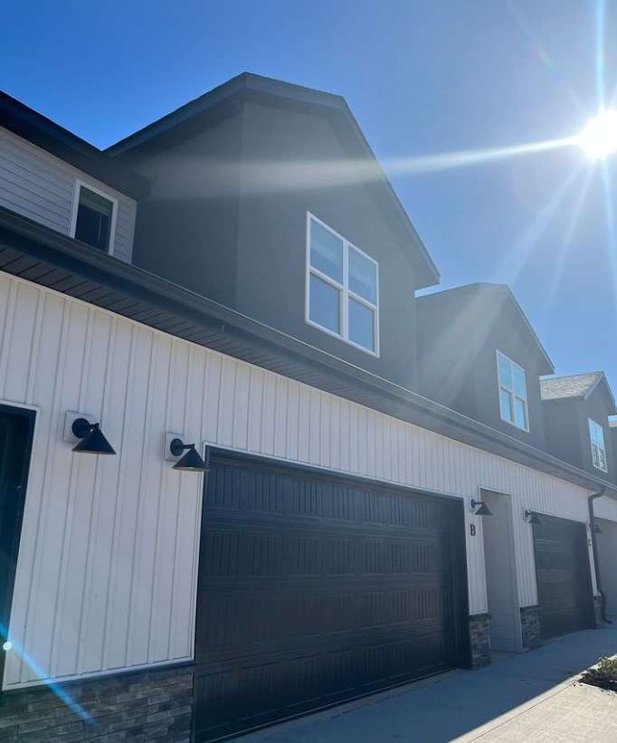 Hillcrest Village Image 30