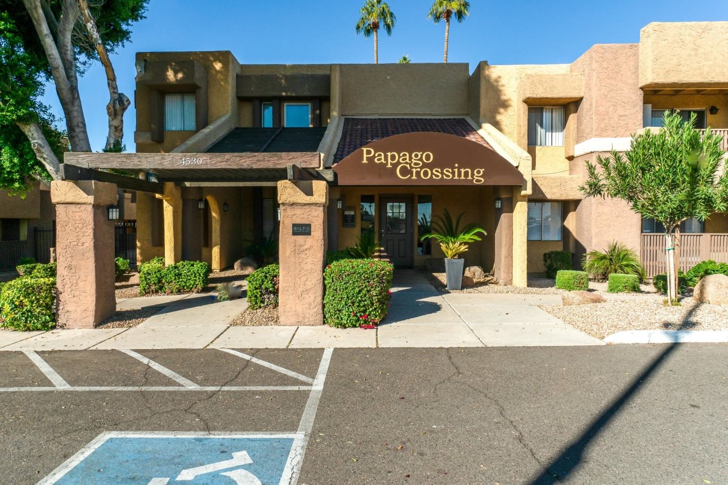 Papago Crossing Image 11