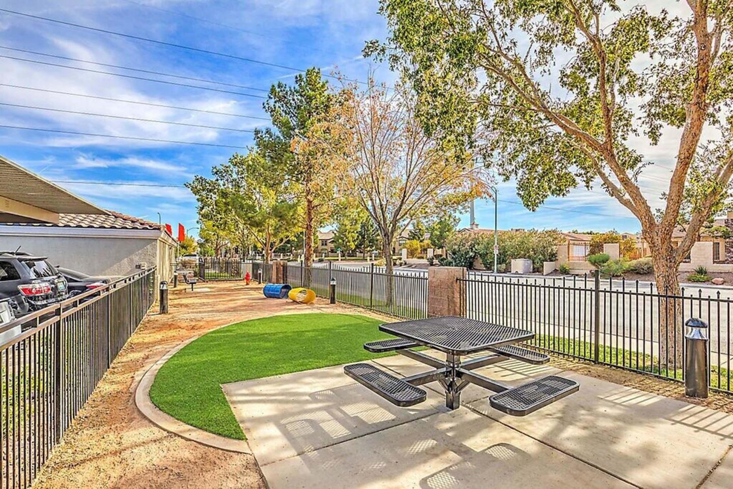 The Edmond at Hacienda Image 28