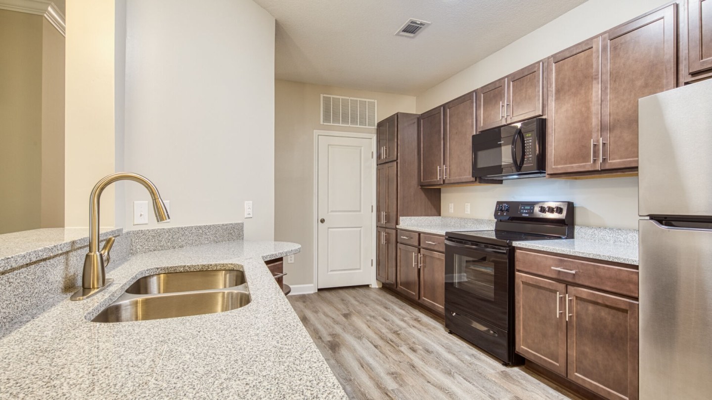Austin Woods Apartment Homes Image 24