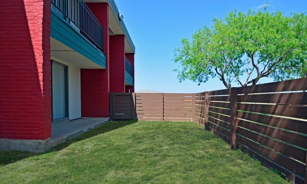 The Waters Apartment Homes Image 13