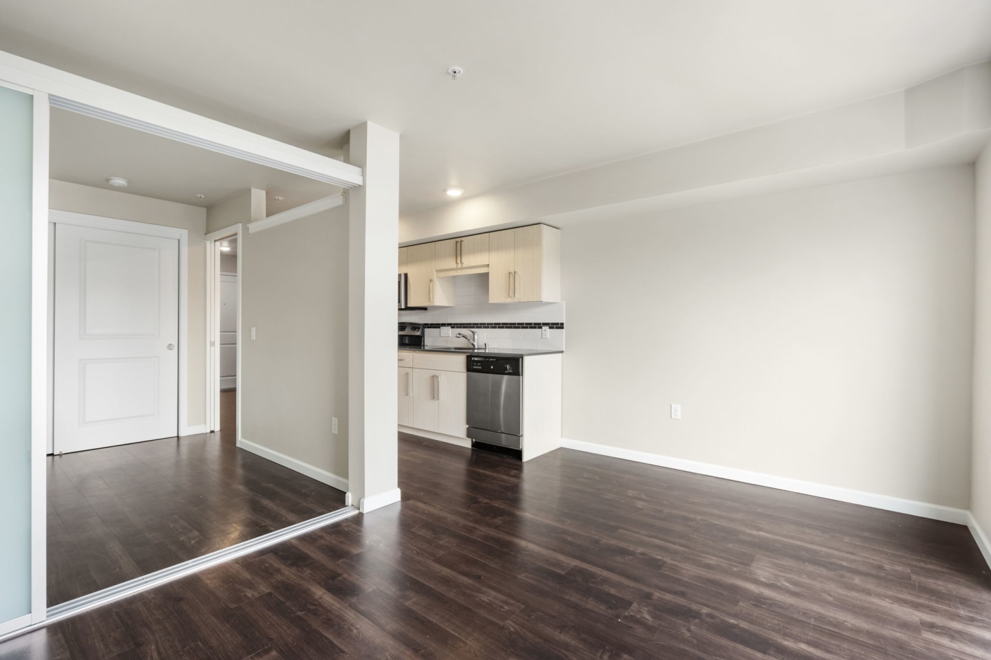 1711 Apartments Image 38