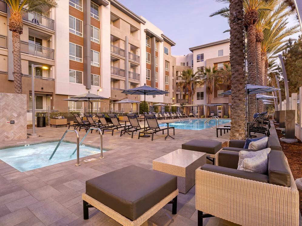 Avalon Irvine Image 30