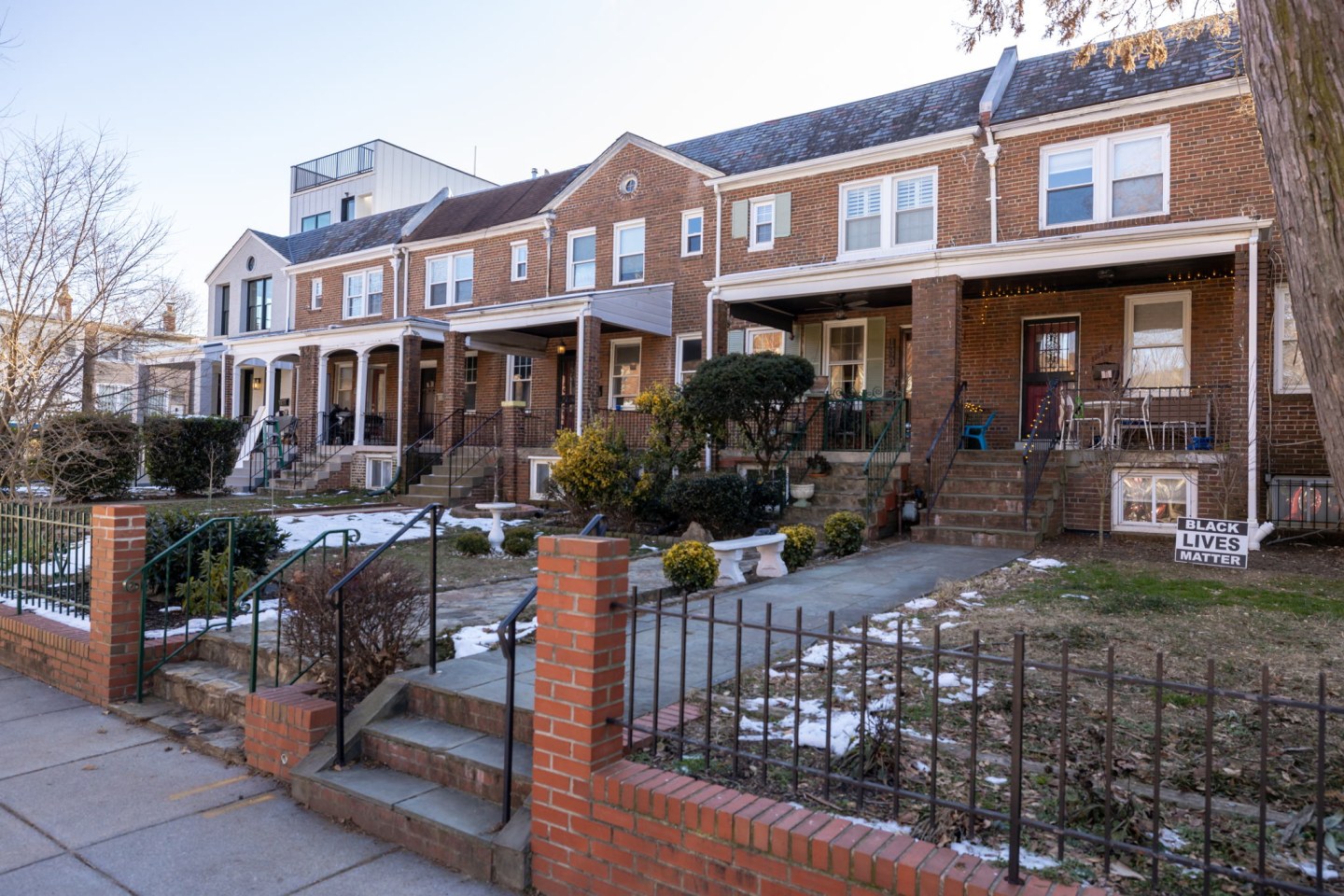 Victory Hills Apartments Image 9