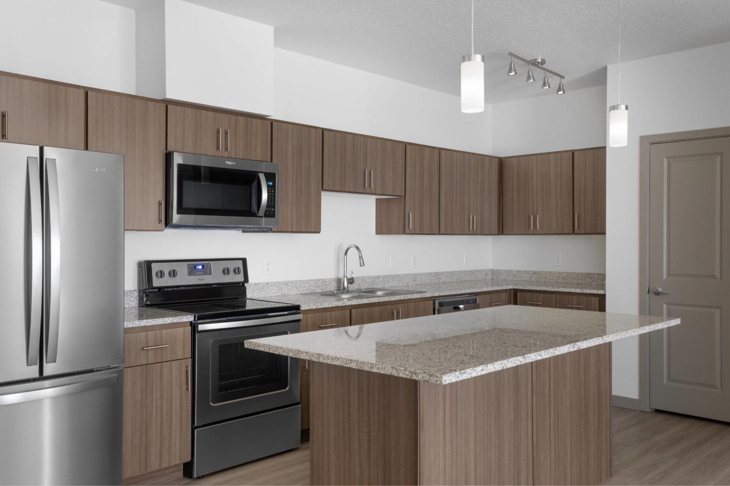 Edgewater at the Cove Image 8