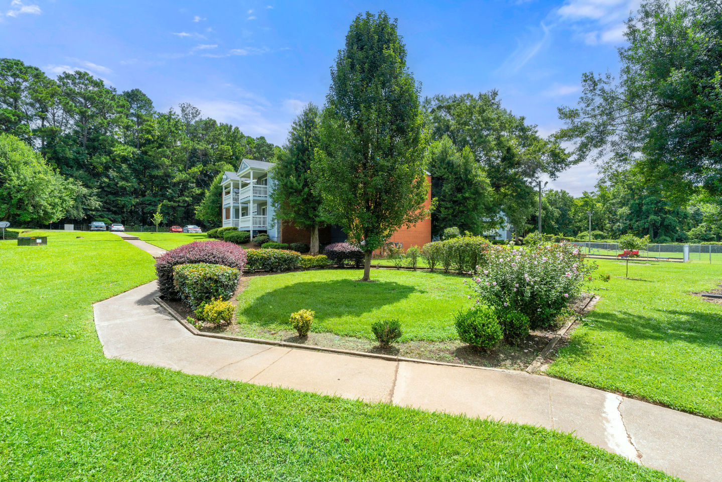 445 Cleveland Image 37