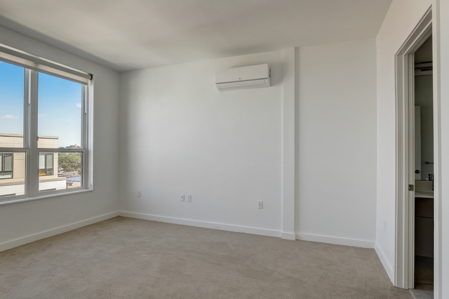 3200 Washington Image 50