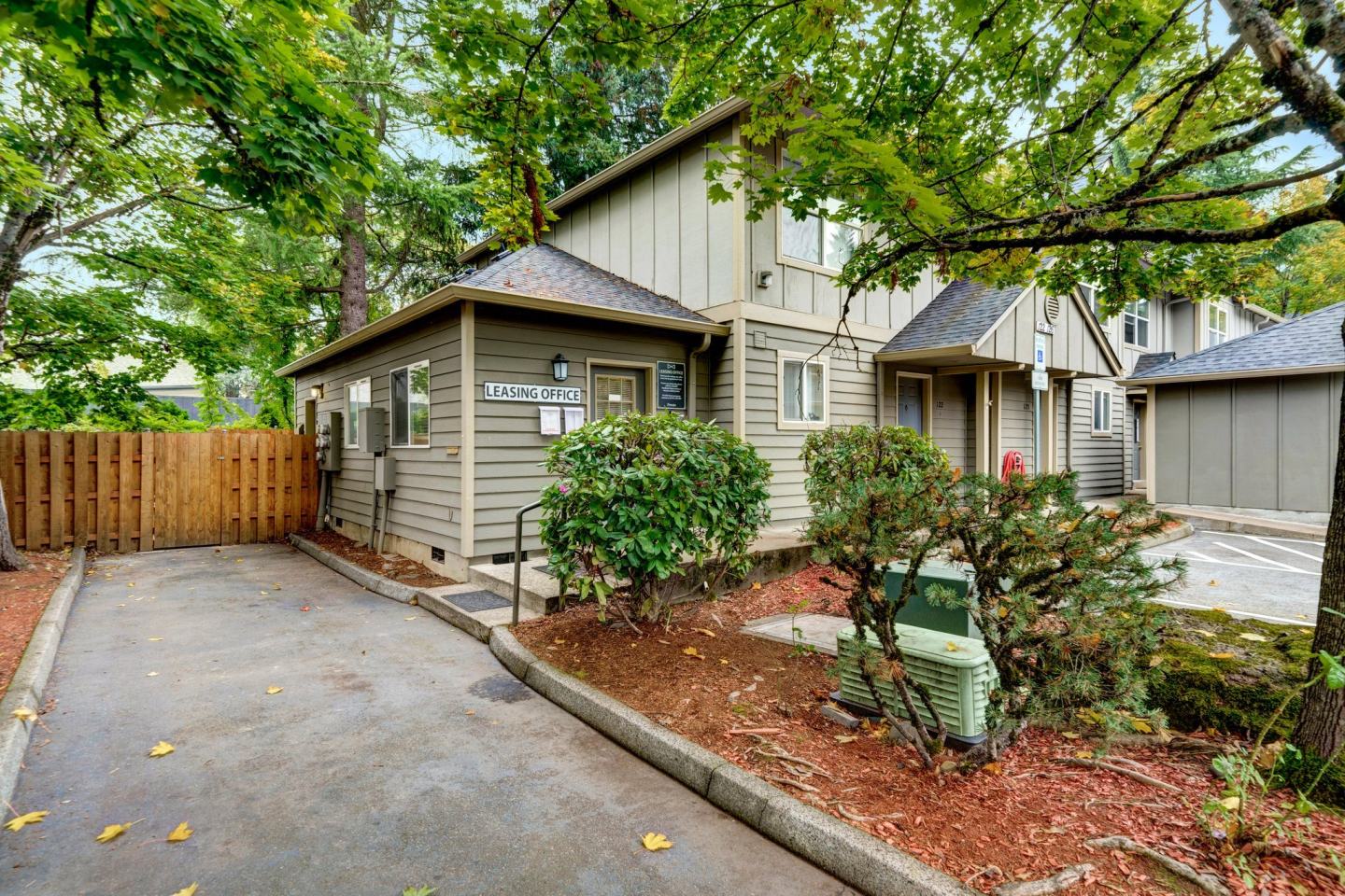Tuxedo Park Image 51