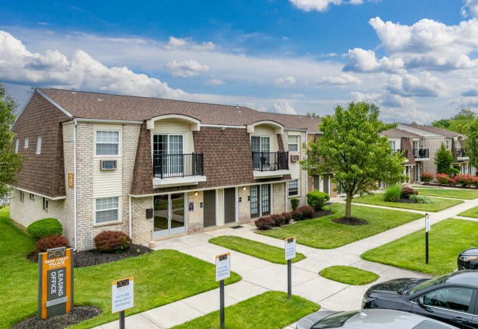 Park Crest Village Image 1