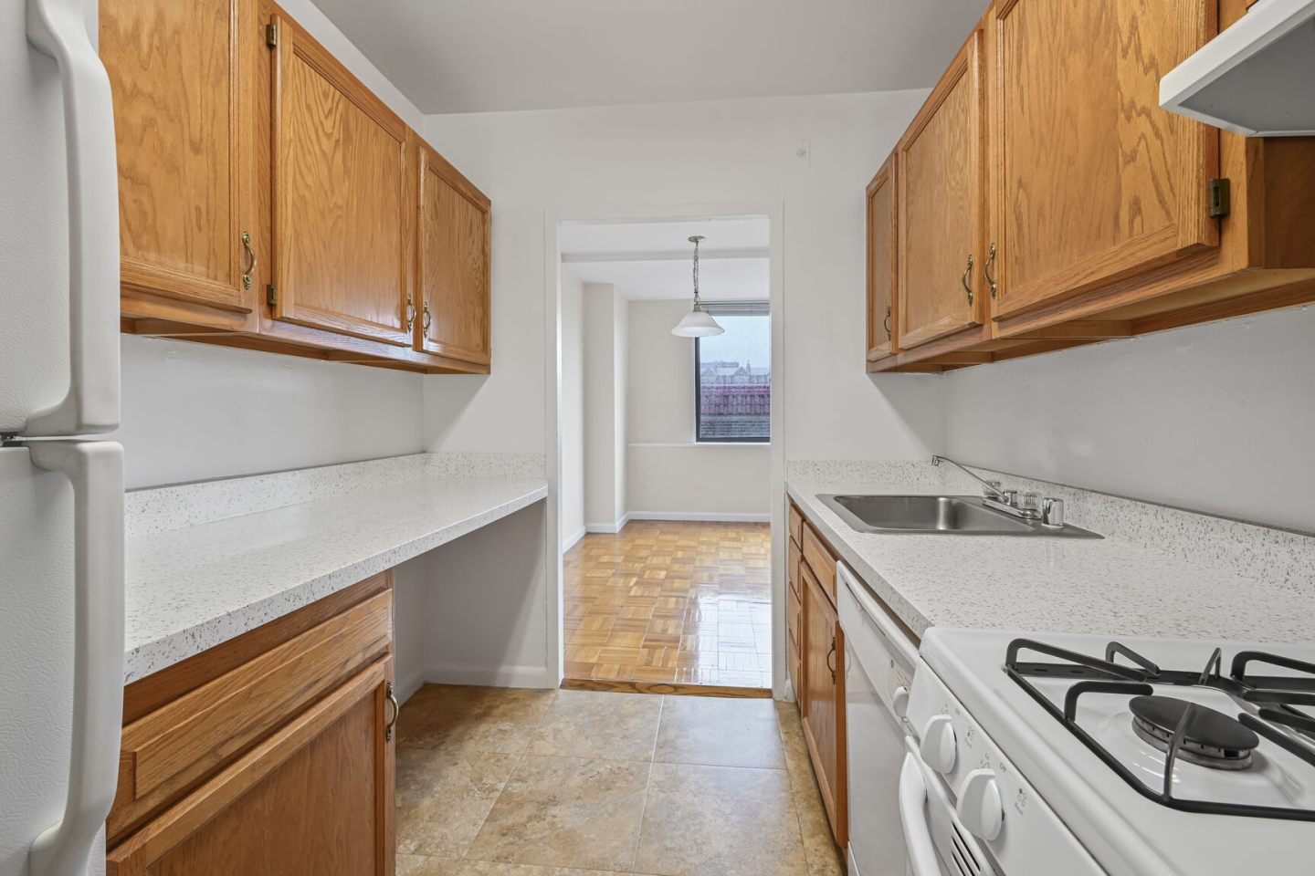 Connecticut House Apartments Image 18