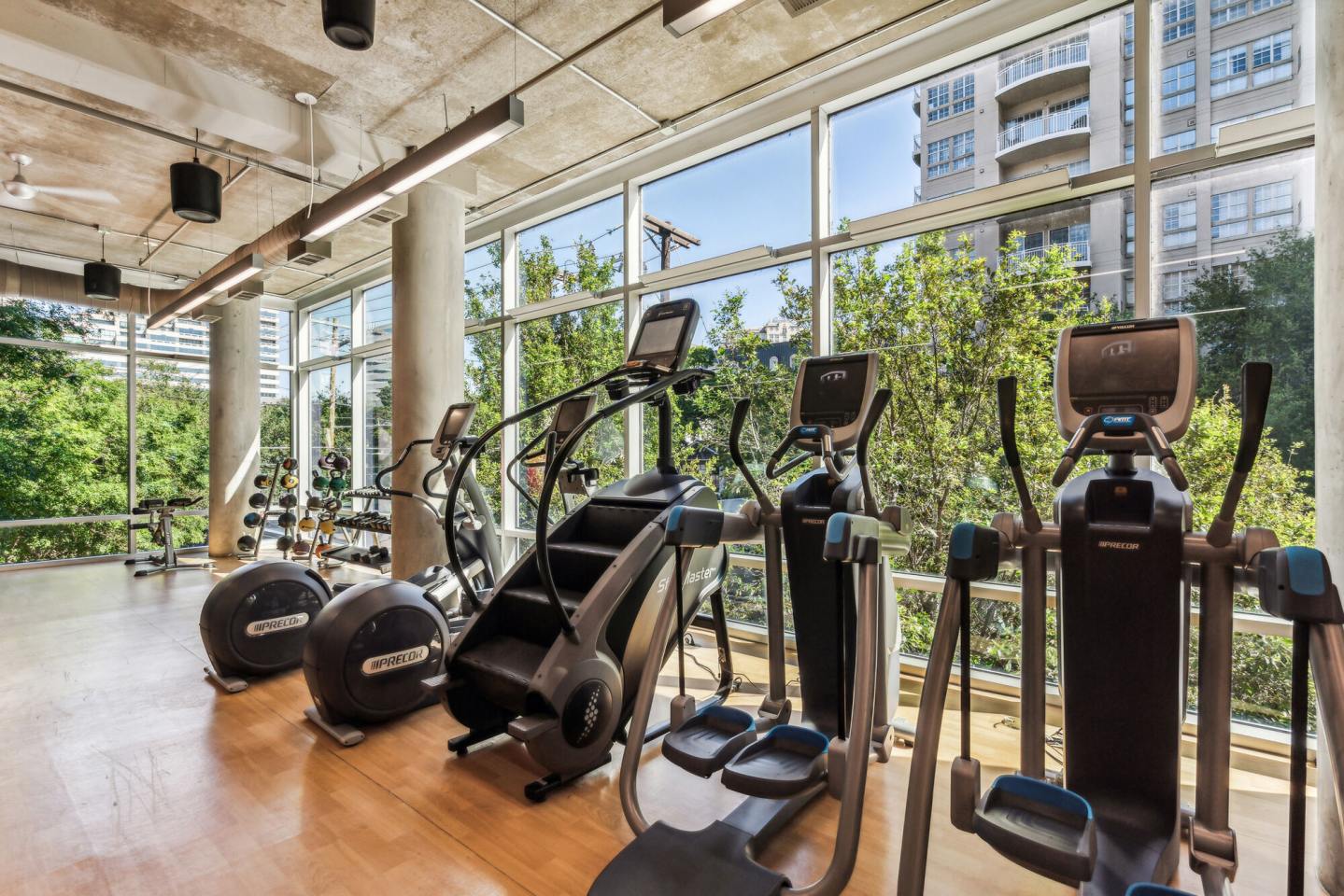 Gallery at Turtle Creek Image 28