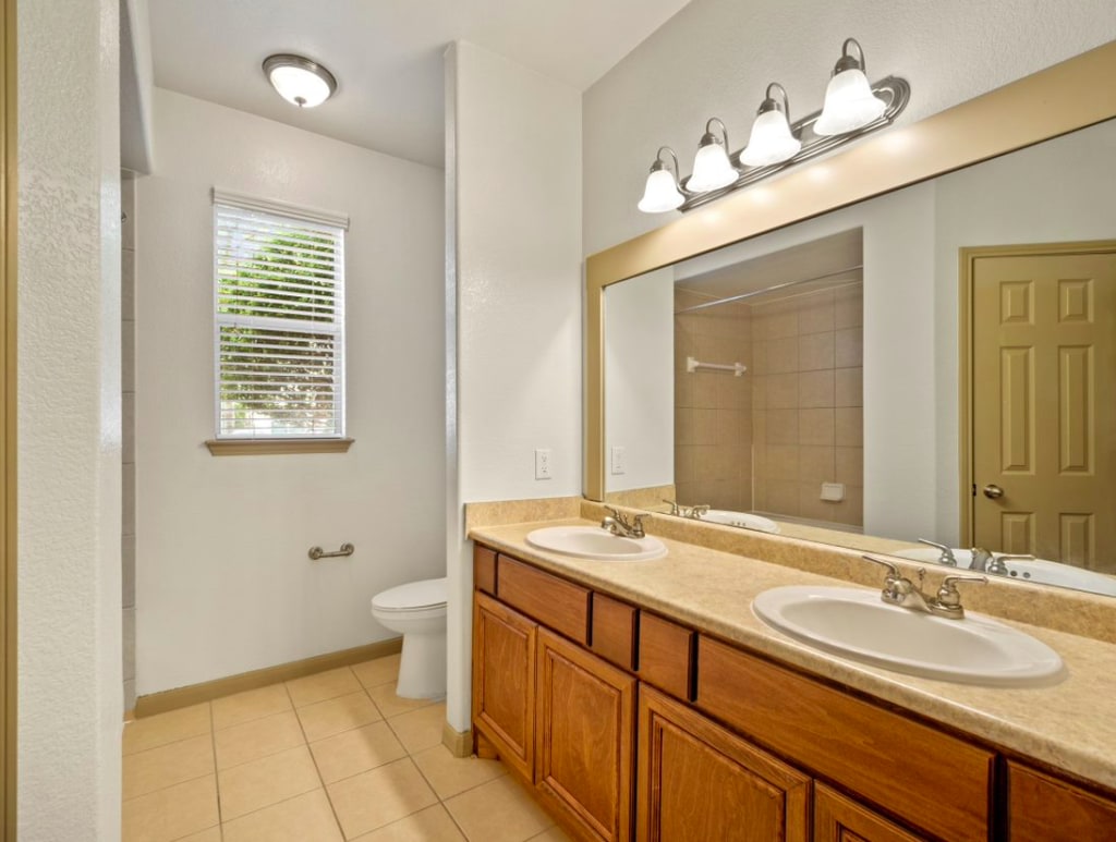 The Retreat at Stafford Apartments Image 31