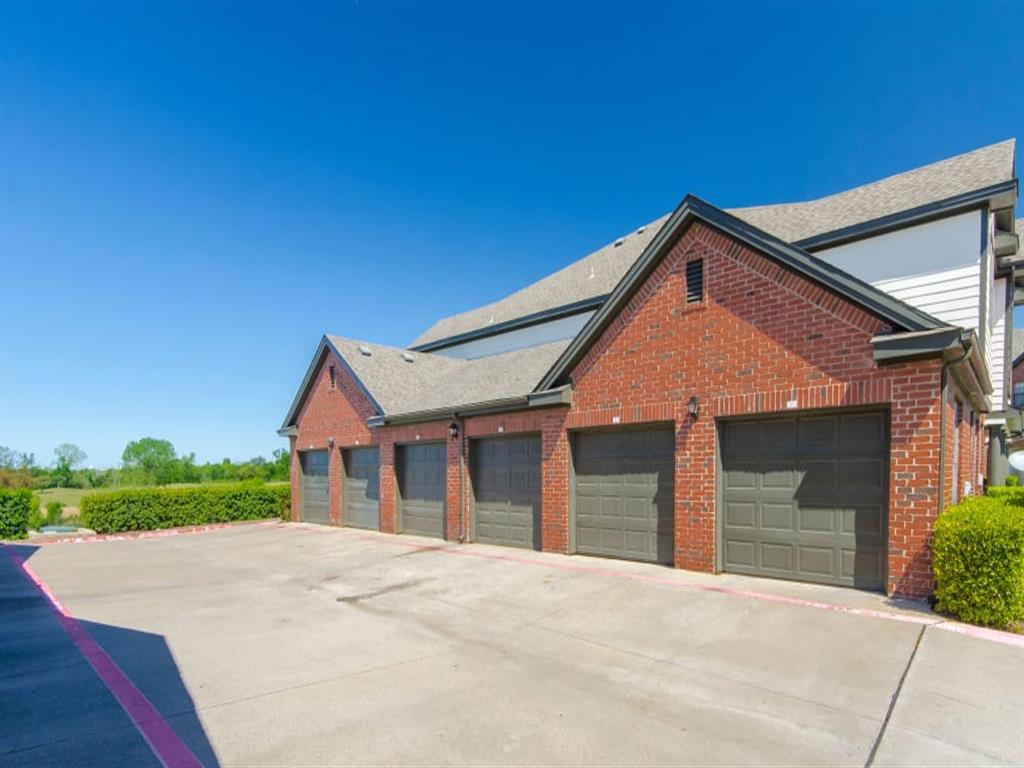 2803 Riverside Image 8
