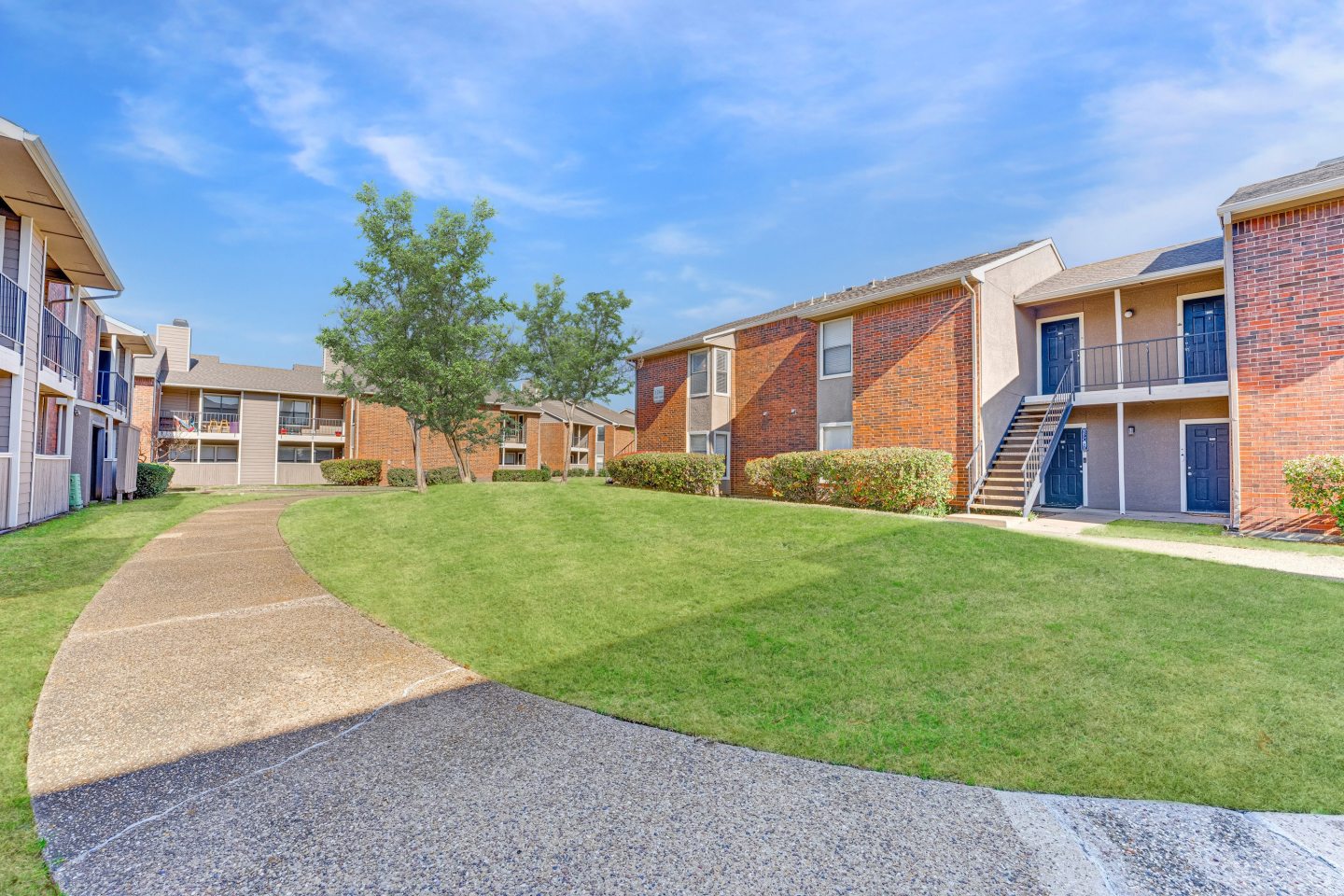 Towne Centre Village Image 22
