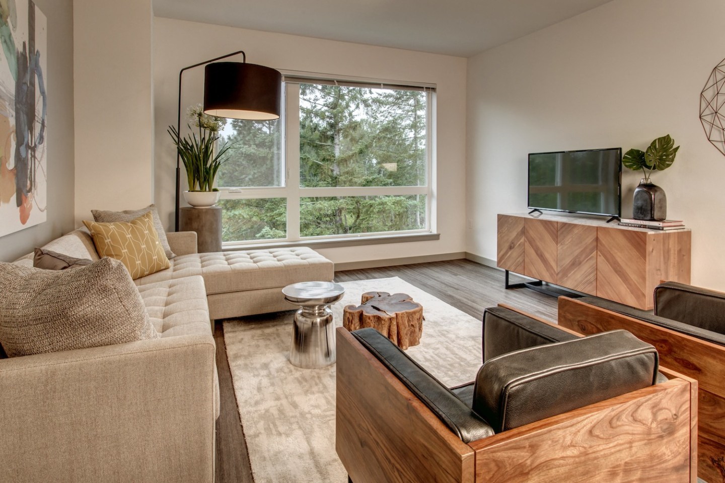 SAMM Apartments Image 2