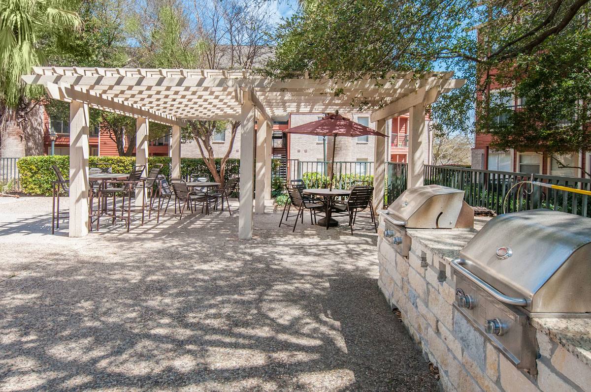 Ashley Oaks Apartments Image 10