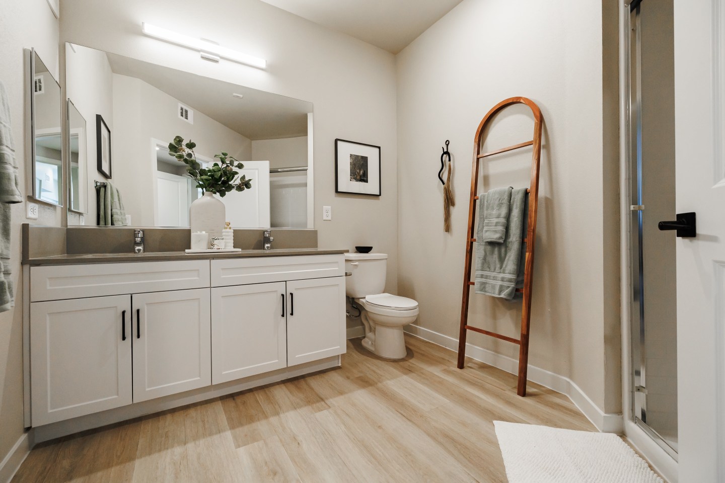 Sync Apartment Homes Image 13