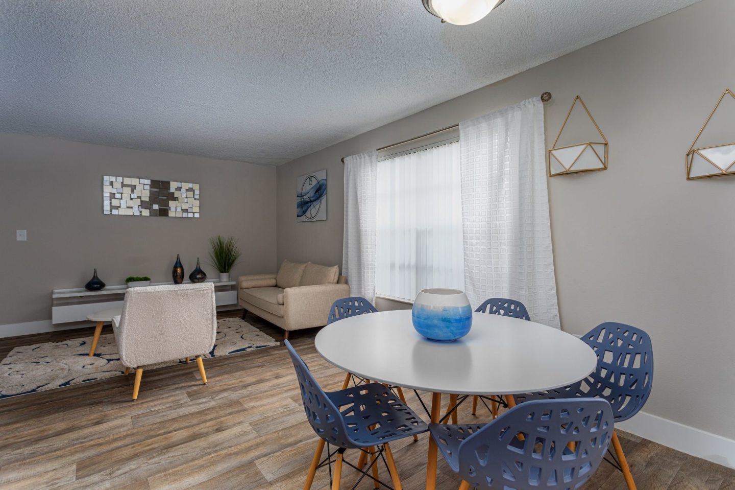 The Landings at Pembroke Lakes Apartments Image 2