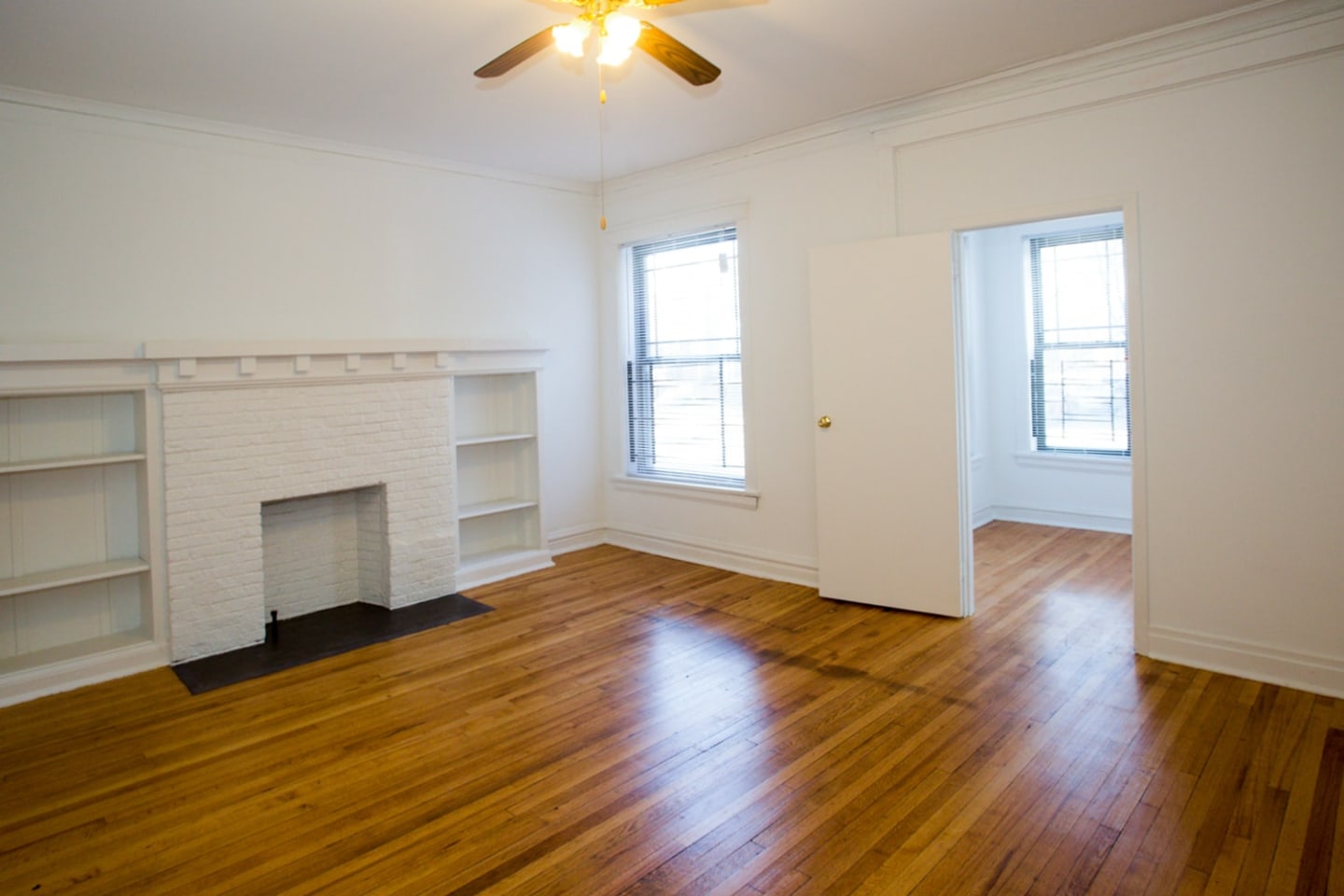 5452 S Ellis Image 13