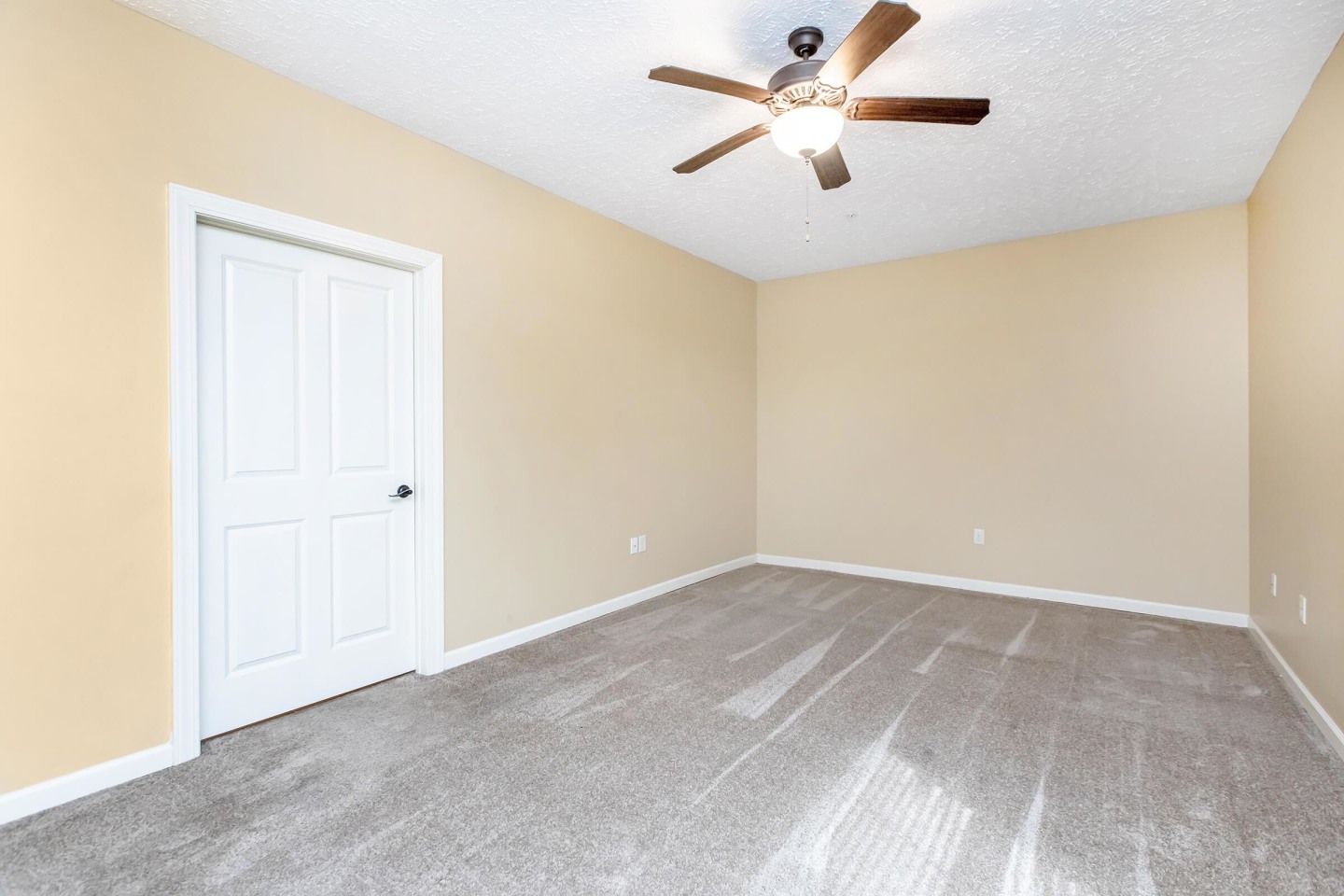 Stonewater Place Image 49