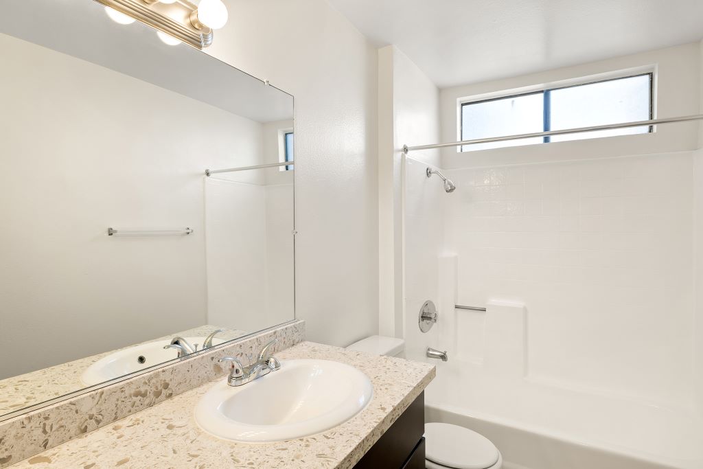 Topanga Terrace Image 8
